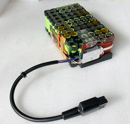 Electric Wheelchair Lithium Battery Pack 25.2V 23.2Ah with Lightweight Design